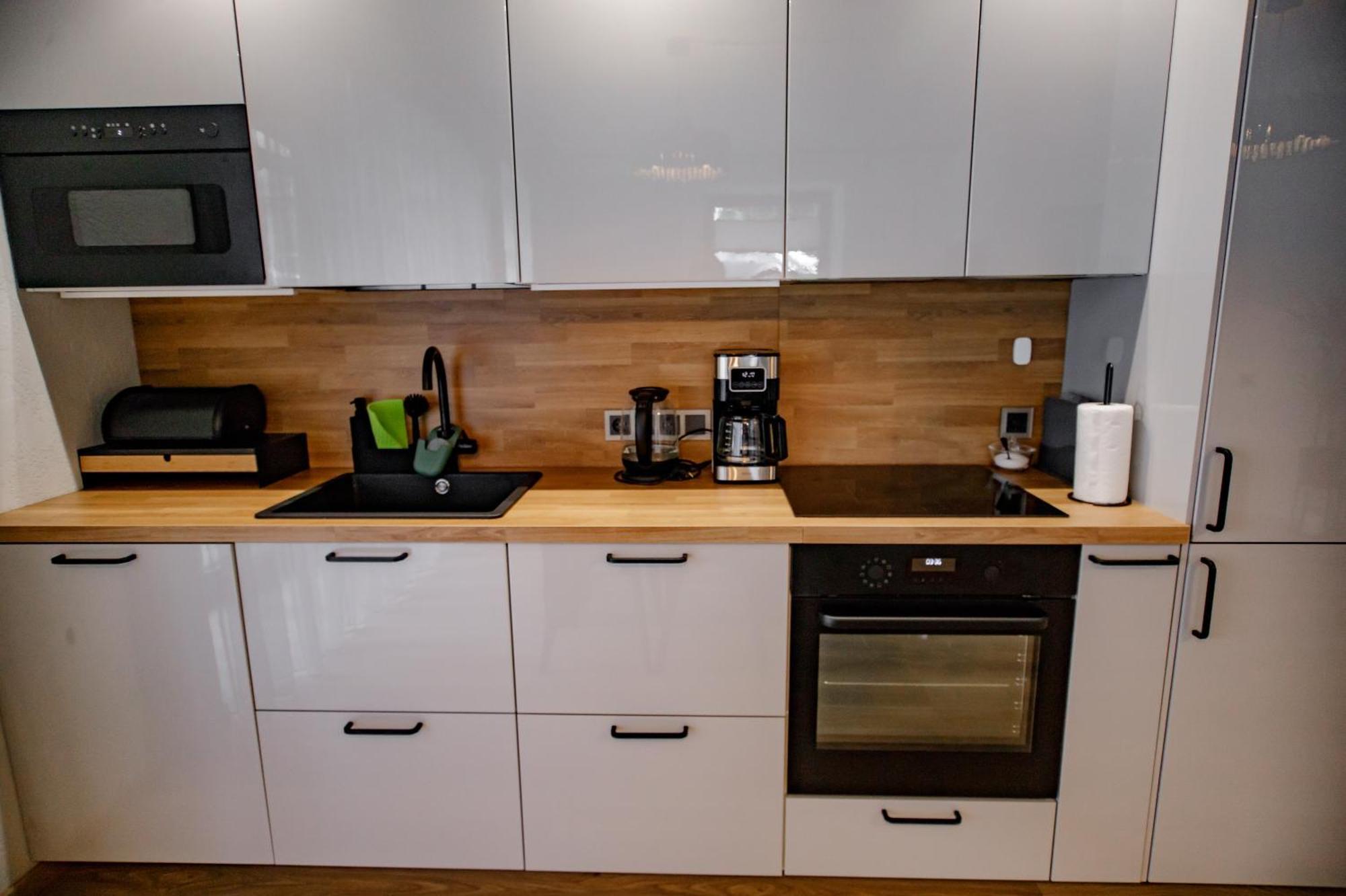 Hales Old Town Urban Apartments Вильнюс Экстерьер фото