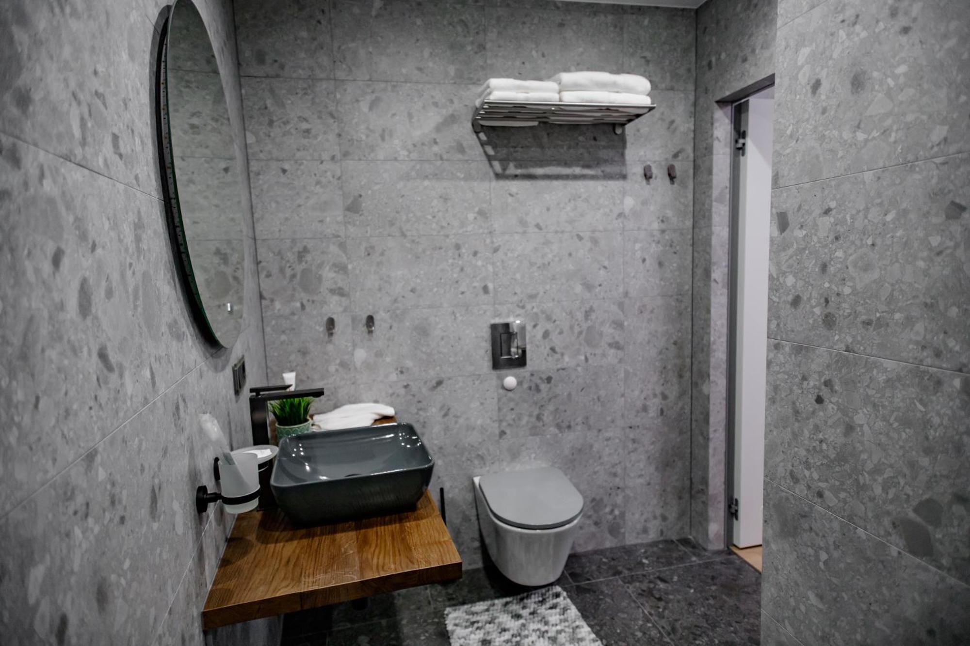 Hales Old Town Urban Apartments Вильнюс Номер фото
