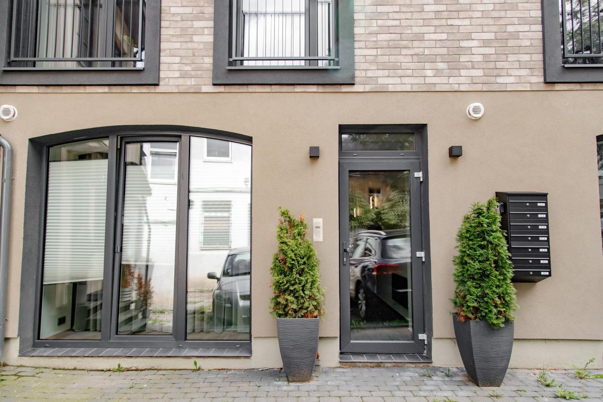 Hales Old Town Urban Apartments Вильнюс Экстерьер фото
