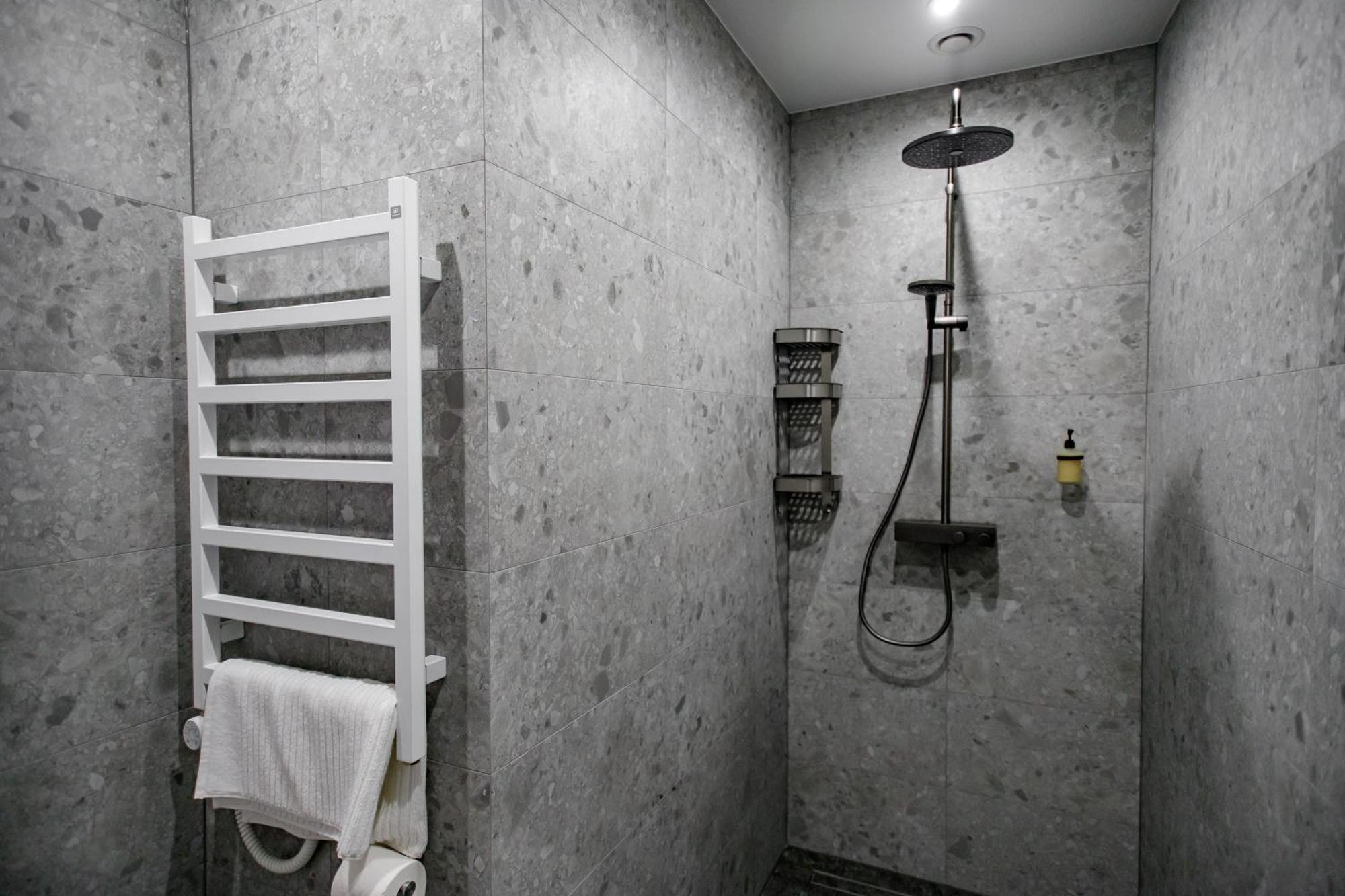 Hales Old Town Urban Apartments Вильнюс Экстерьер фото