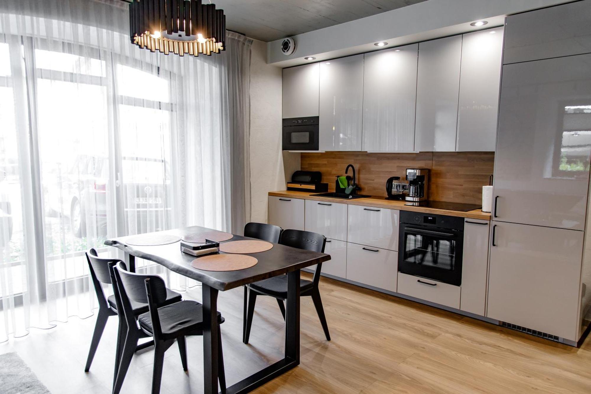 Hales Old Town Urban Apartments Вильнюс Экстерьер фото